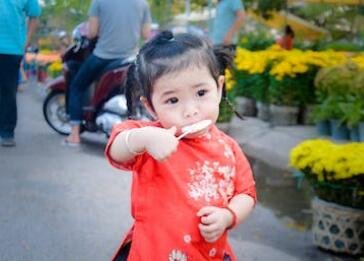 好听的何姓女孩名字大全(精选1000个)