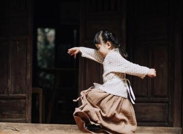 庞姓女孩名字大全(精选1000个)